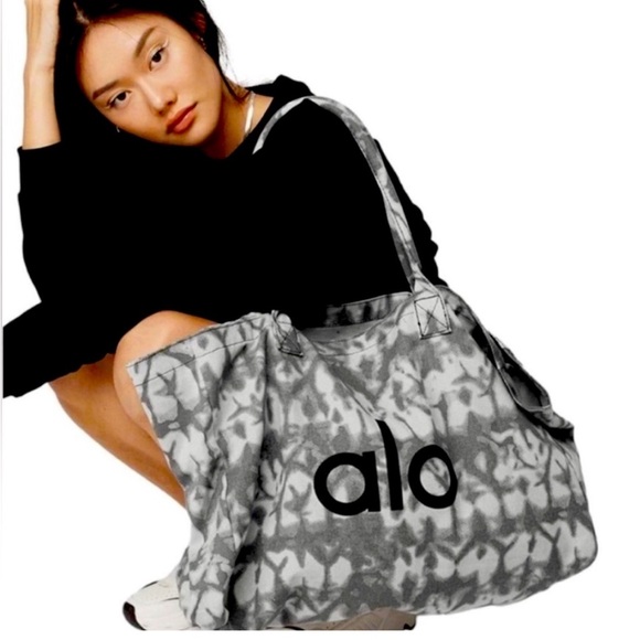 NWT ALO TOTE BAG - Picture 1 of 4